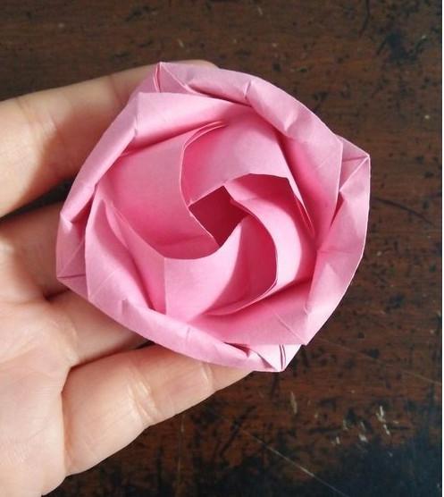 简单的玫瑰花折纸方法超简单的折玫瑰花的方法