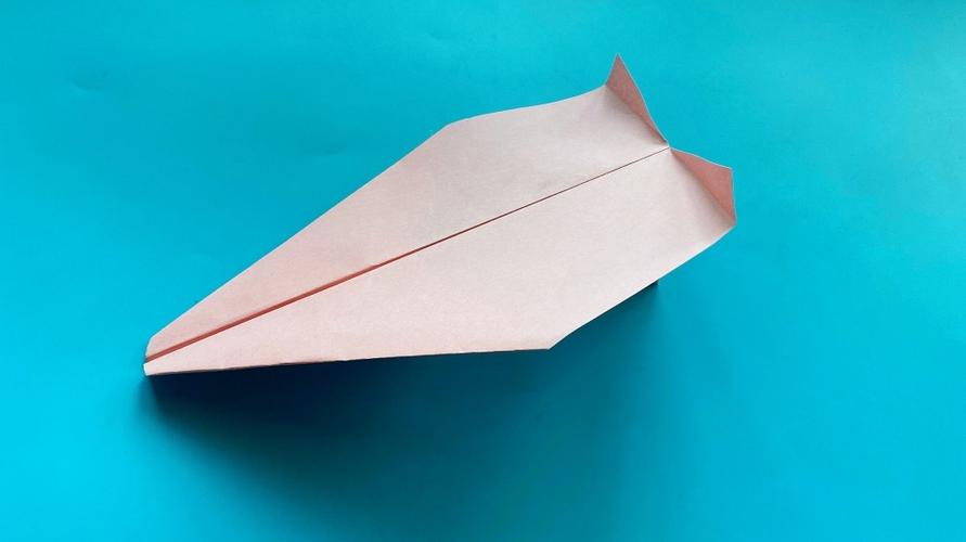 动折纸飞机,嗯折纸飞机